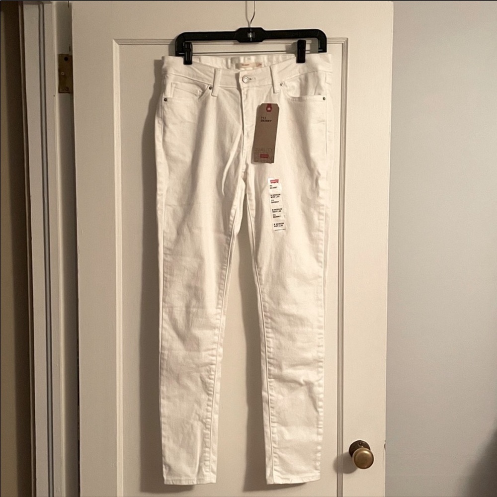 Levi’s 711 jeans